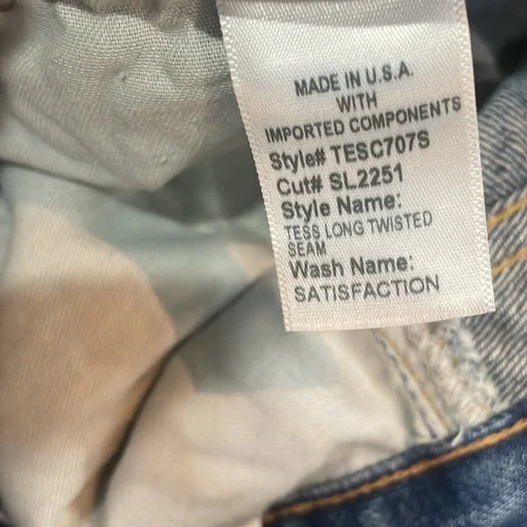 Slvrlake Tess Long Jean Size 25 Color Satisfaction. Low Rise with a wide leg.